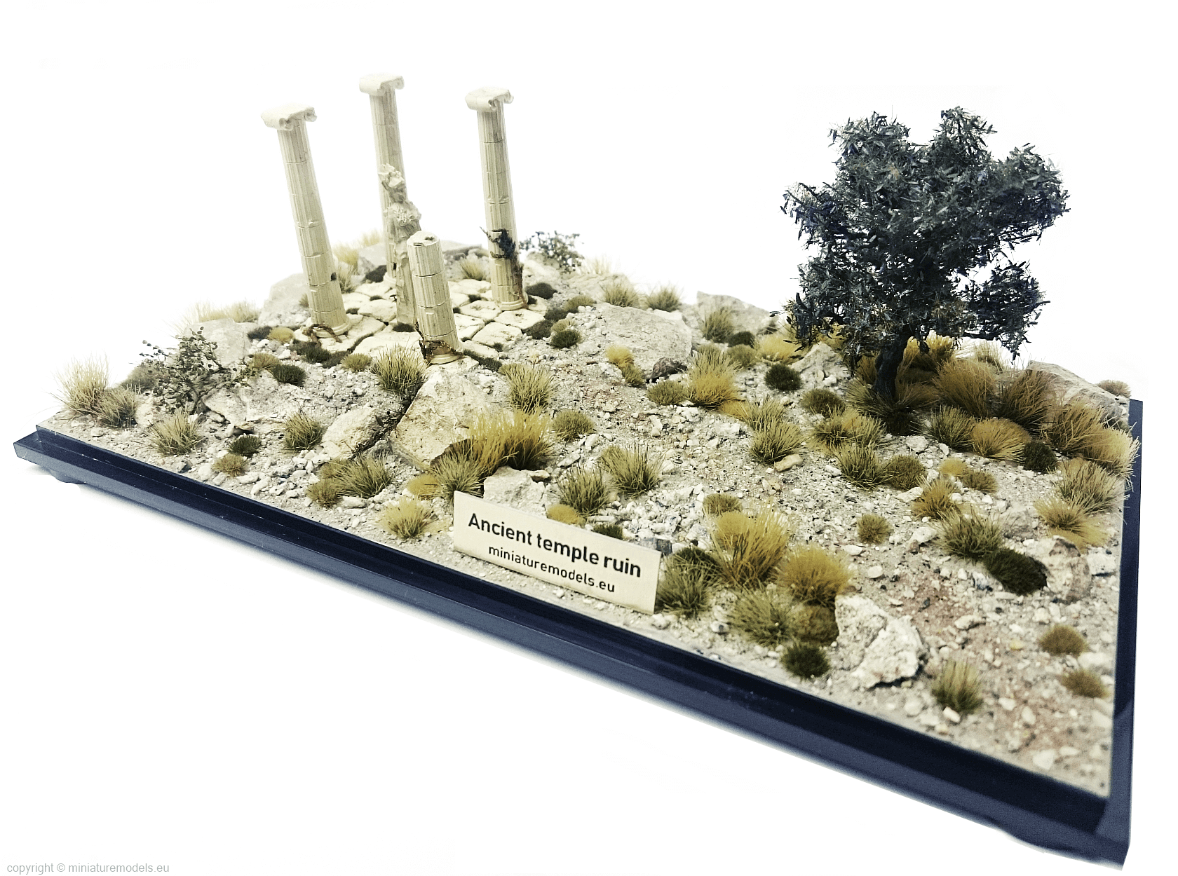 Miniature model of ancient temple ruin 1:72