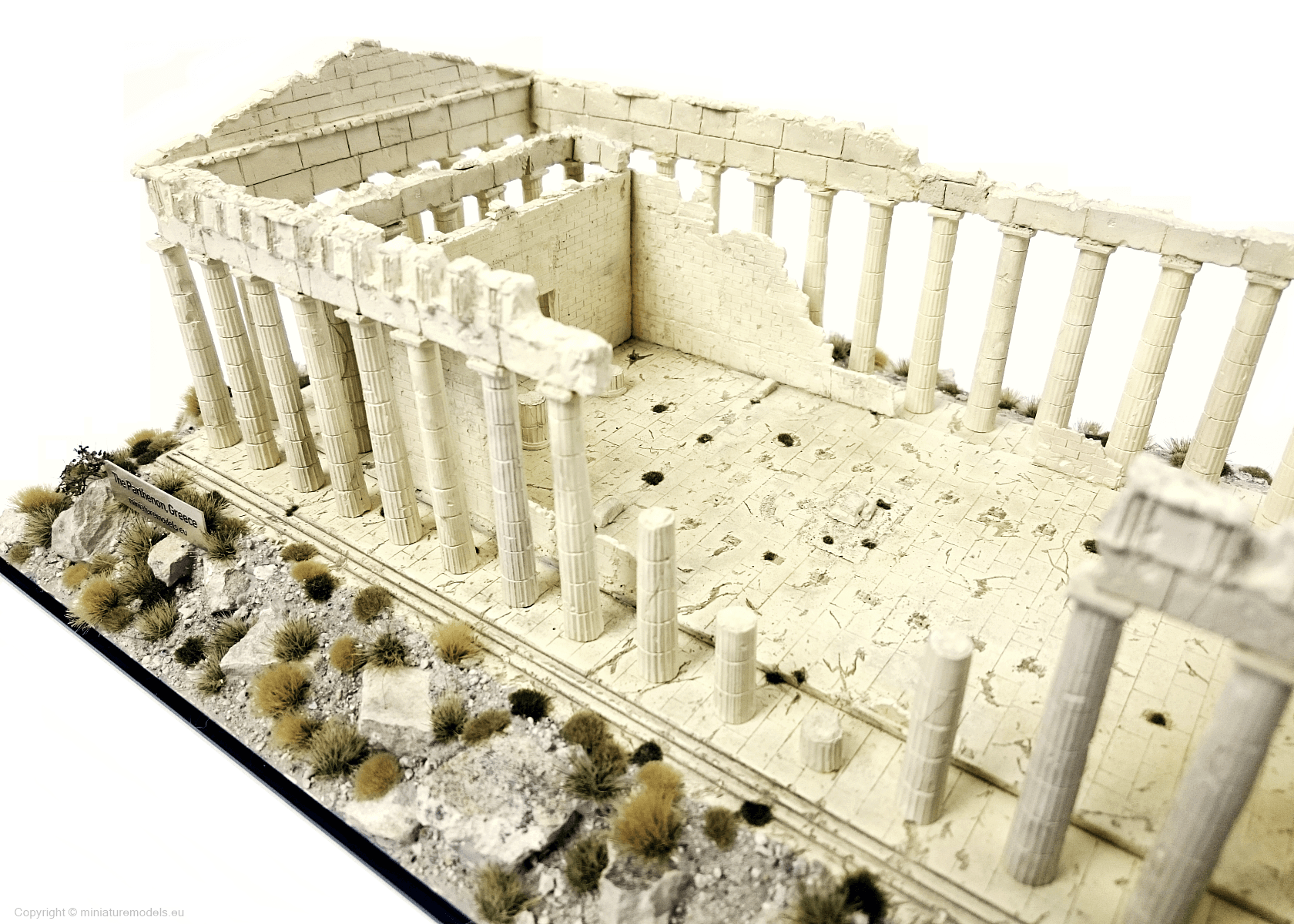 Ruined columns of the Parthenon model