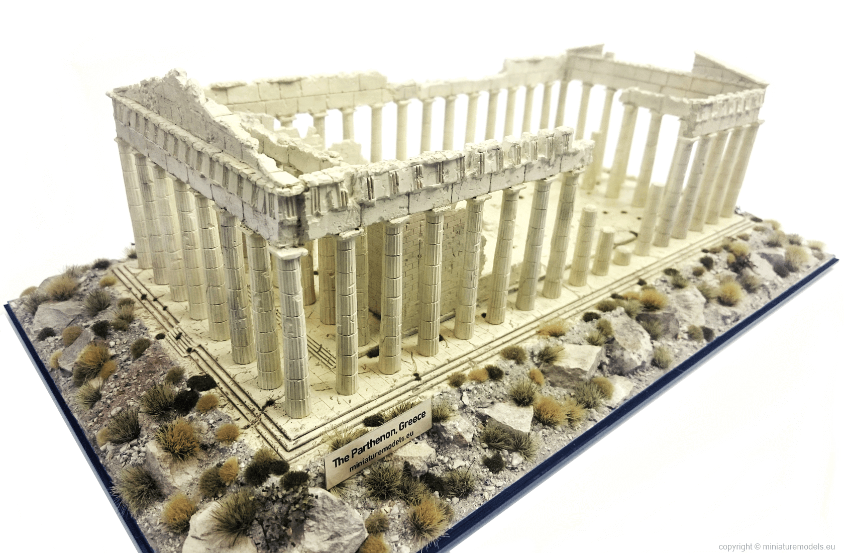 The Parthenon realistic model 1:220